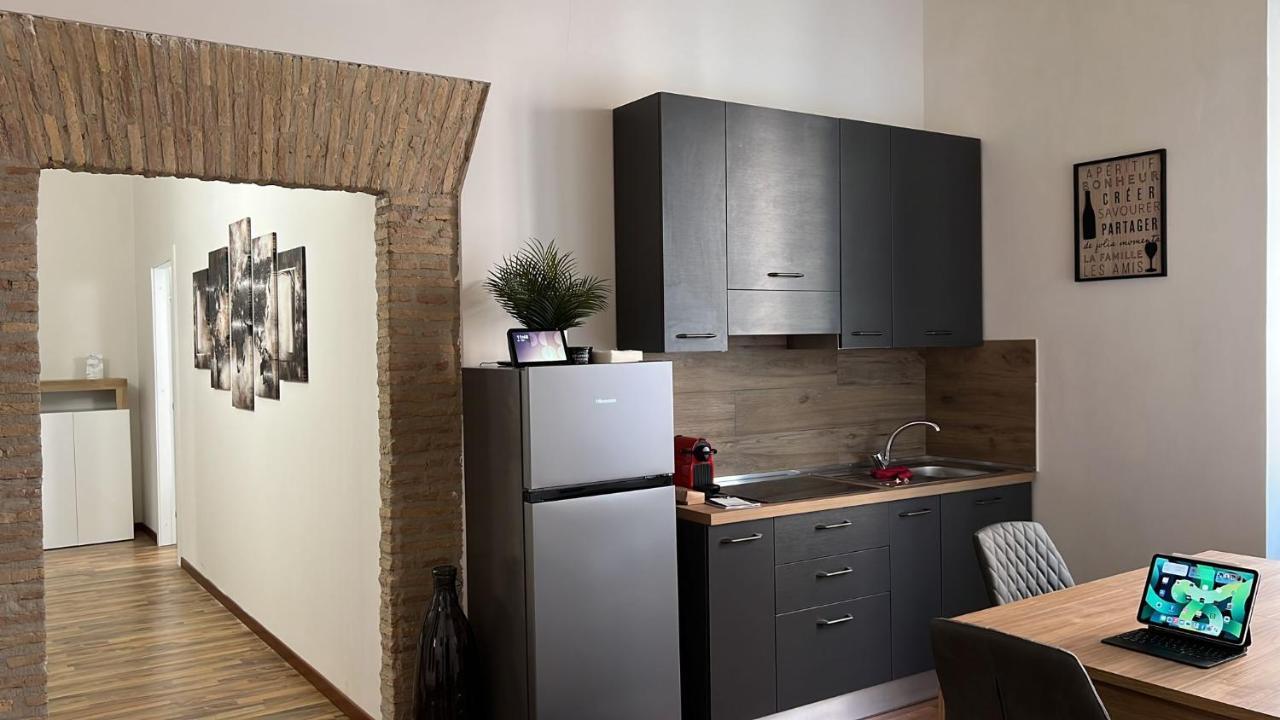 Starhome Colosseo Rome Bagian luar foto