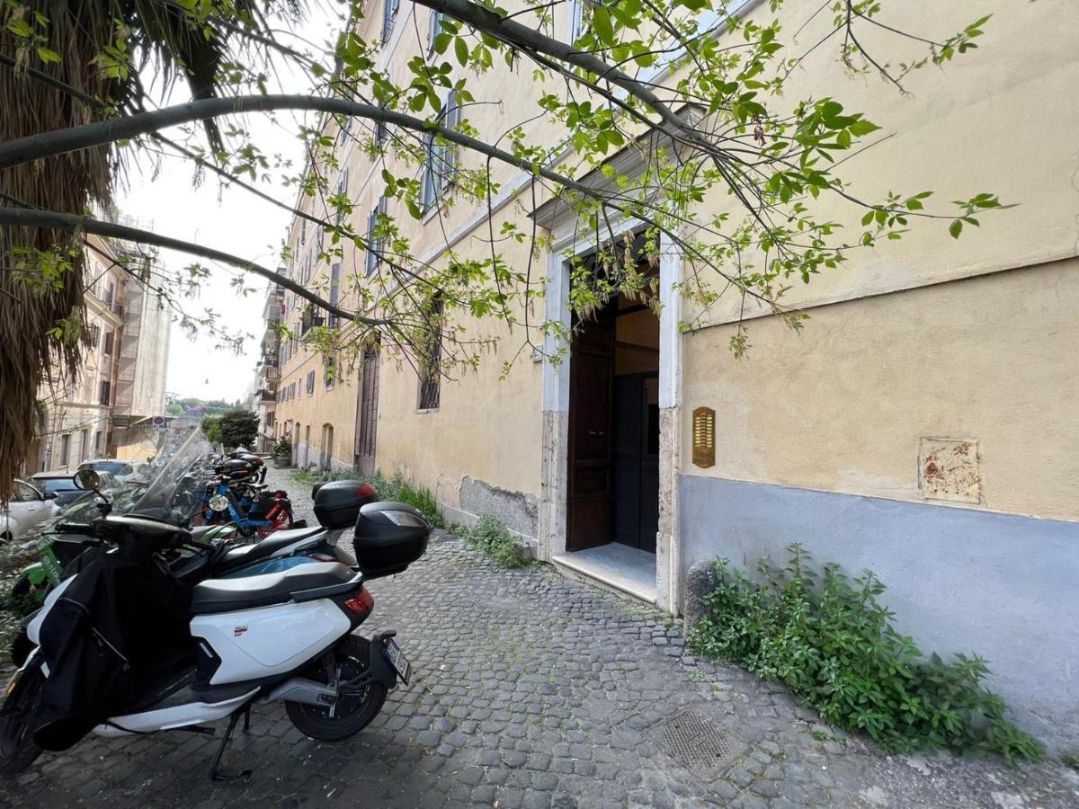 Starhome Colosseo Rome Bagian luar foto